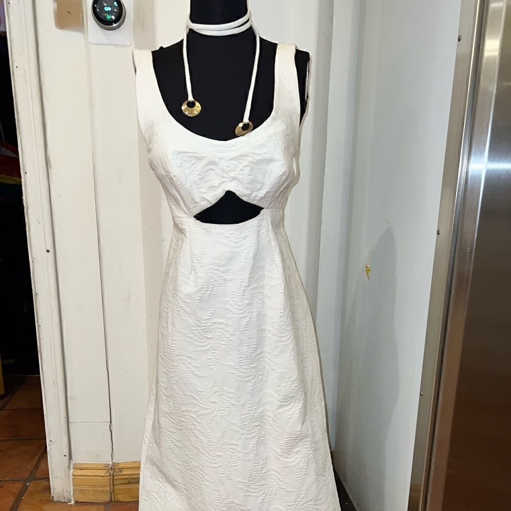 Tori Richard long to the ground white dress with belt/choker womens size 6